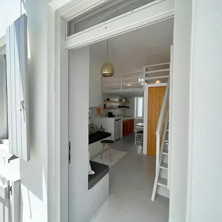 Cycladic Modern In The Heart Of Parikia Apartament *
