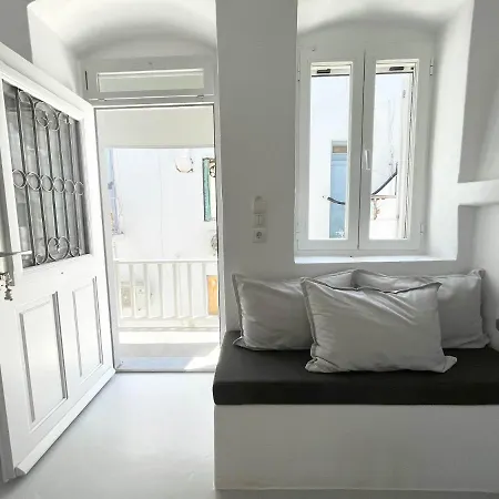 Cycladic Modern In The Heart Of Parikia Apartamento Páros